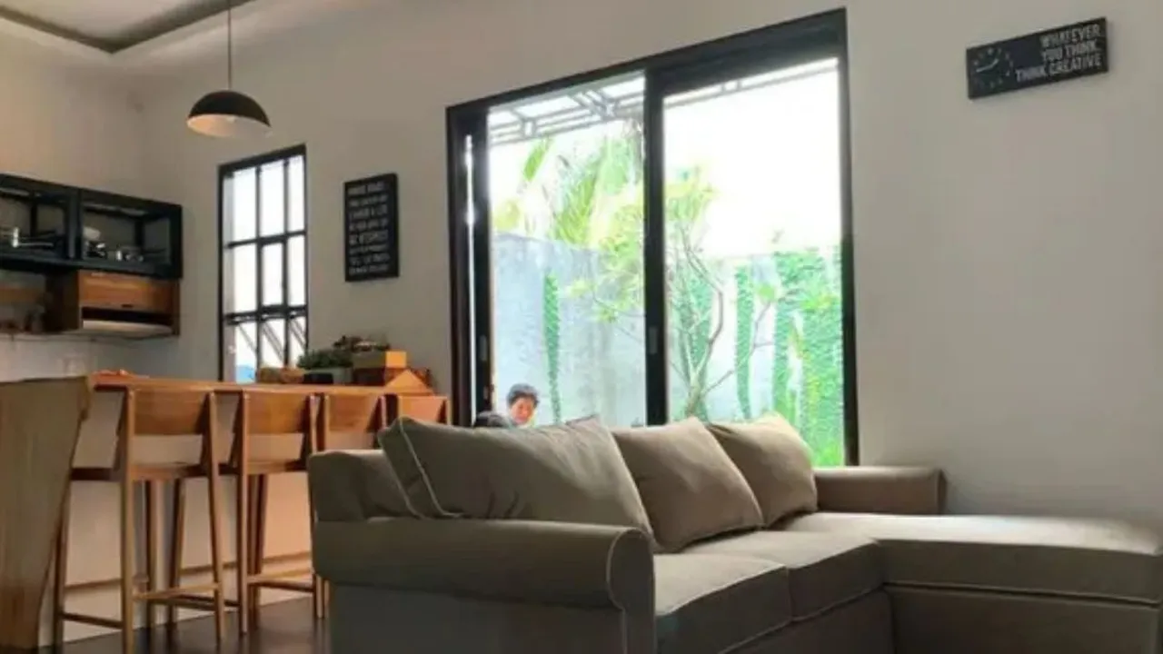 Dapur Kayu Minimalis Tantri Kotak, Dari Sentuhan Klasik Menuju Gaya Modern