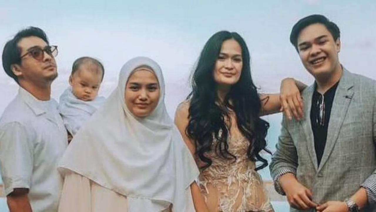 Datang ke Dokter Kandungan, Ricky Harun Kira Donna Harun Hamil