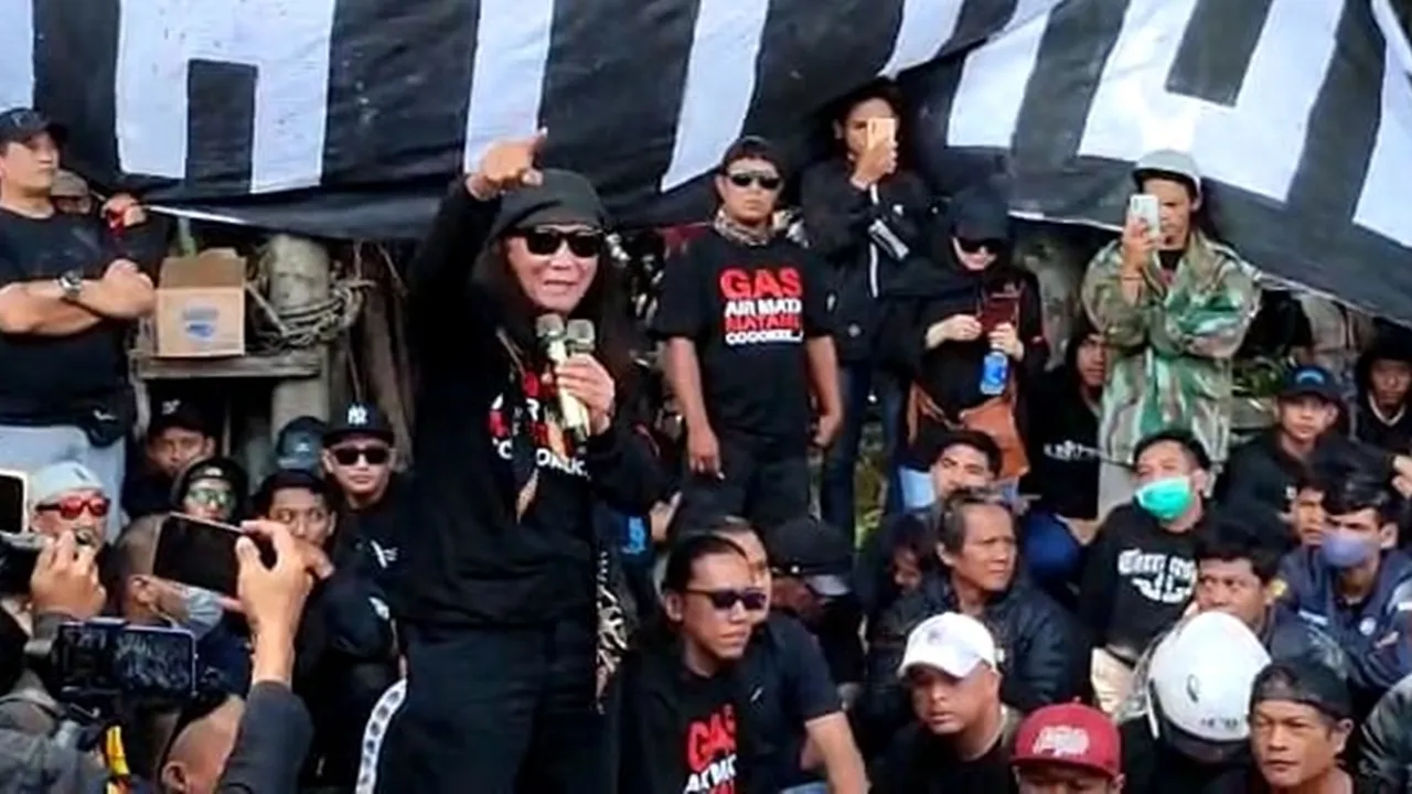 Datangi Kejaksaan, Aremania Desak Penerapan Pasal 338 dan 340 Dalam Tragedi Kanjuruhan