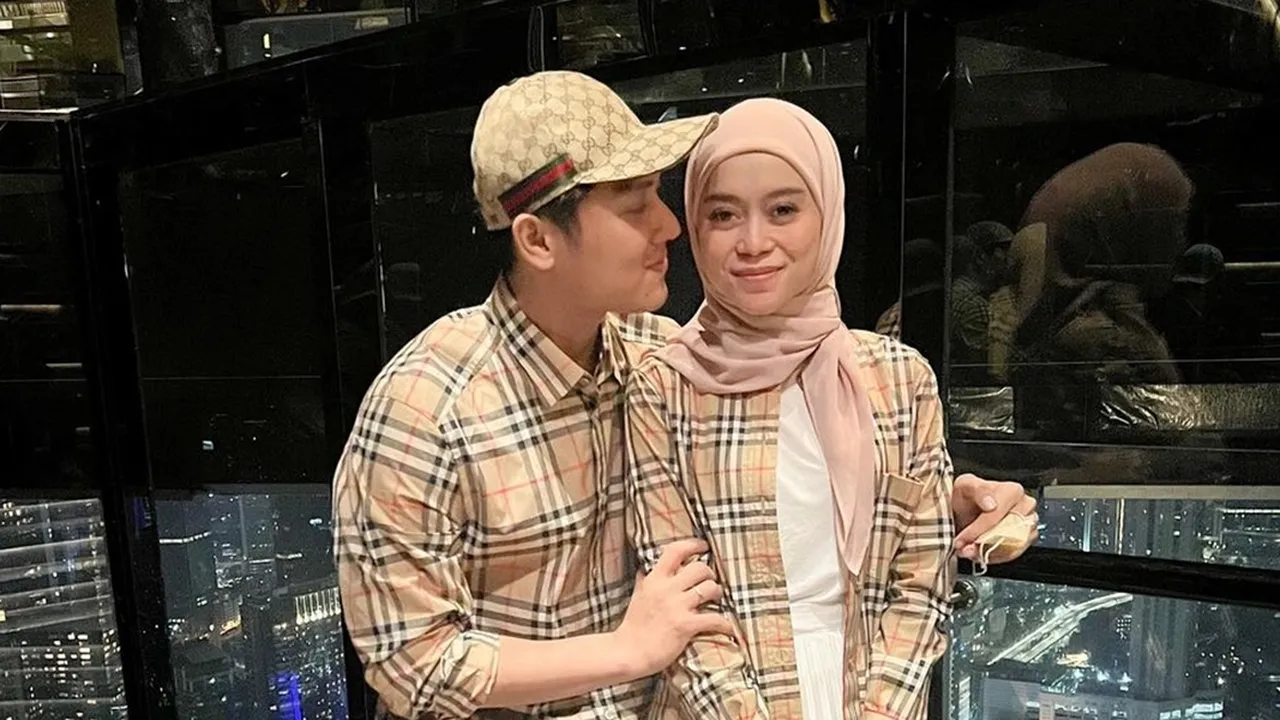 Datangi Polres Metro Jakarta Selatan, Lesti Kejora Laporkan Tindak KDRT