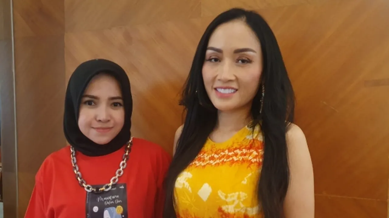 Davina Duo Bunga Jajal Dunia Akting Lewat Web Series Adaptasi Novel Terlaris di Wattpad