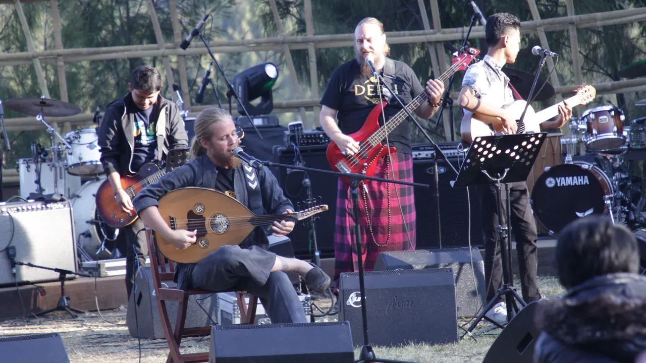 Debu Buka Jazz Gunung 2019, Mustafa Terpukau Keindahan Panorama Gunung Bromo