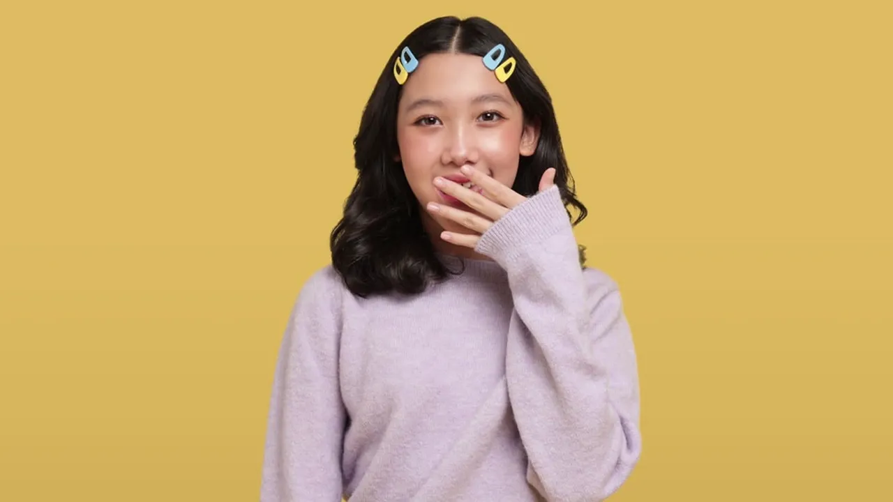 Debut Sebagai Penyanyi, Jenaka Mahila Sudiro Rilis Single ‘Peace Peace Peace’