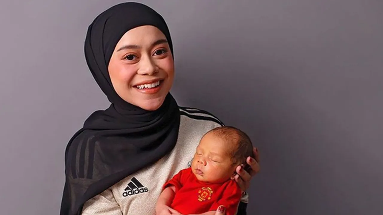 Demi Anak, Lesti Batasi Manggung