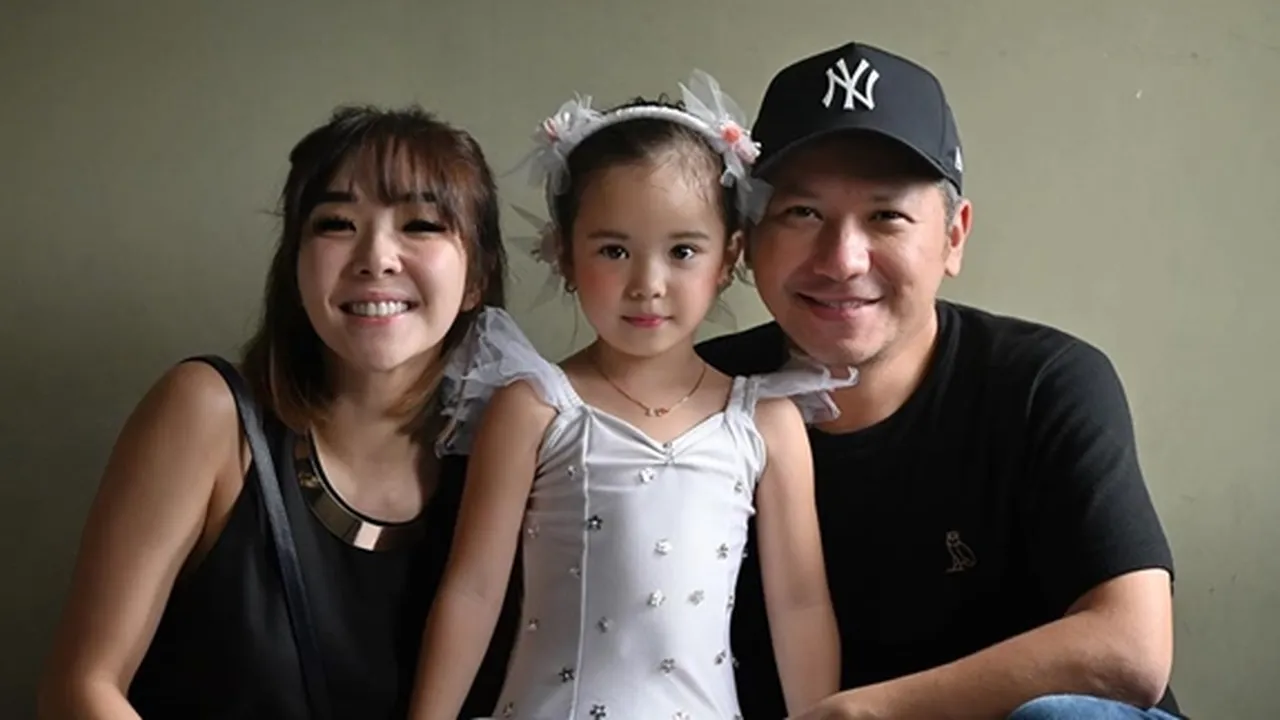 Demi Gisel dan Gading Marten Bisa Jadi Tetangga, Gempi Rela Pecah Tabungan Buat Beli Rumah Demi Gisel dan Gading Marten Bisa Jadi Tetangga, Gempi Rela Pecah Tabungan Buat Beli Rumah
