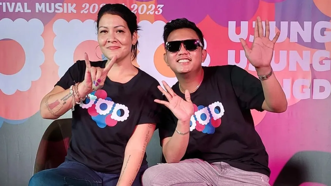 Demi Musik Dangdut, Melanie Subono Temui Denny Caknan di Ngawi