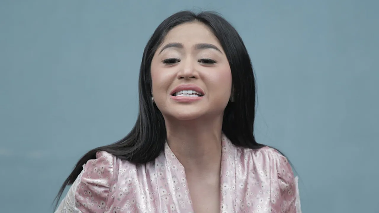 Demi Orangtua, Dewi Perssik Lebih Memilih Rela Kehilangan Apapun