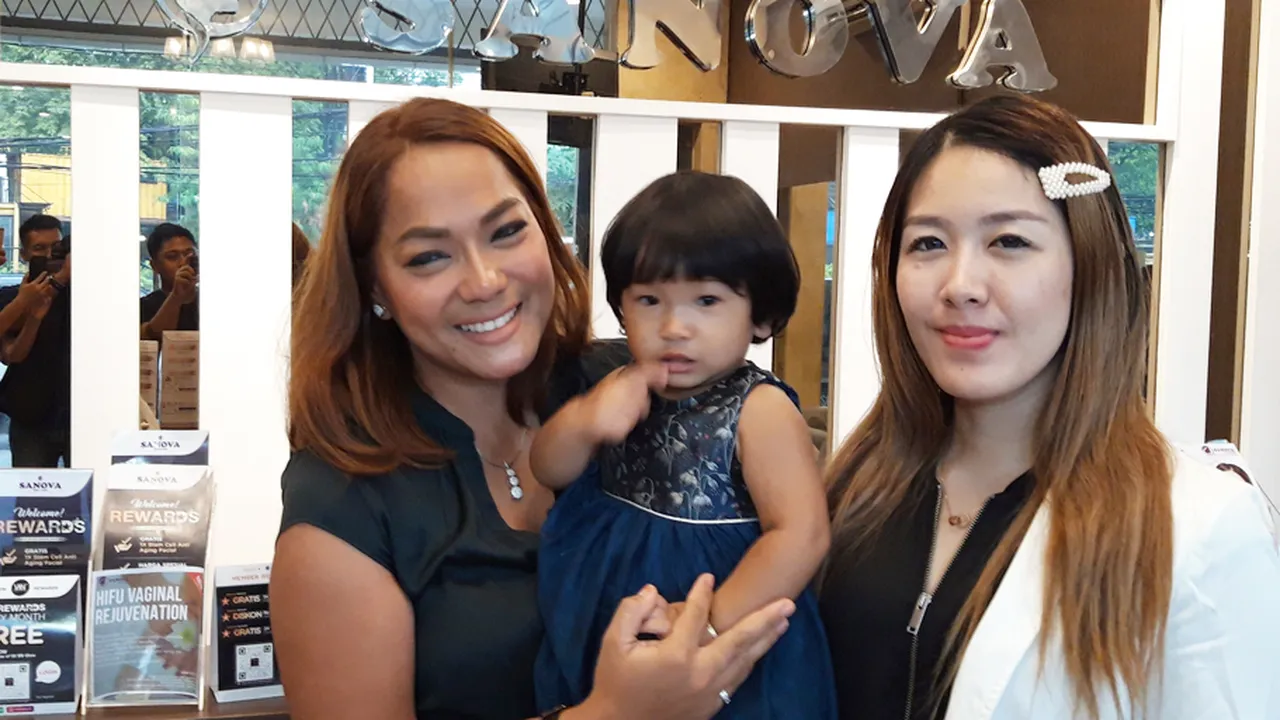 Demi Suami, Jenny Cortez Rela Rogoh Kocek Dalam untuk Perawatan