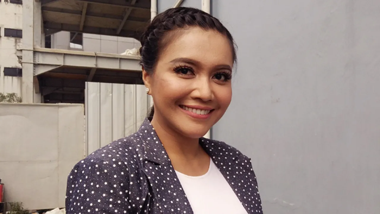 Denada Bicara Tentang Kemungkinan Sembuhnya Sang Buah Hati