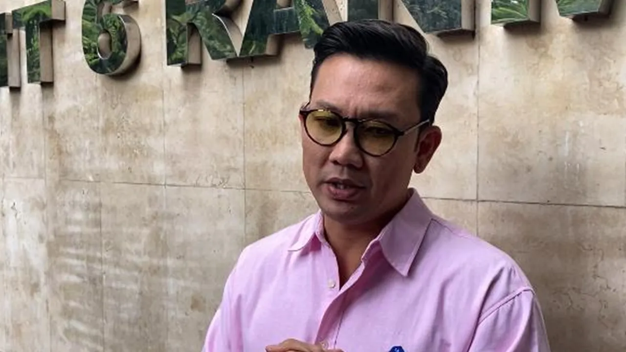 Denny Sumargo Diam-Diam Laporkan Farhat Abbas Atas Dugaan Pengancaman