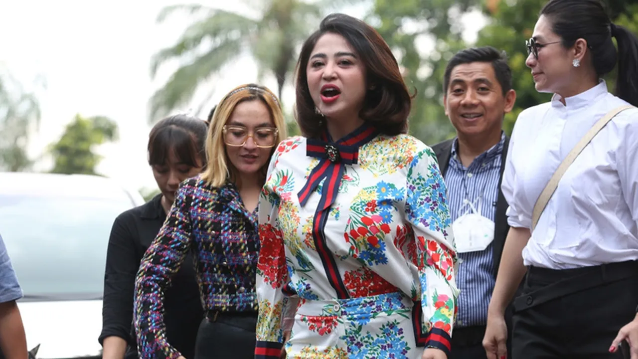 Dewi Perssik Bakal Laporkan RT yang Tolak Sapi Kurbannya ke Kelurahan
