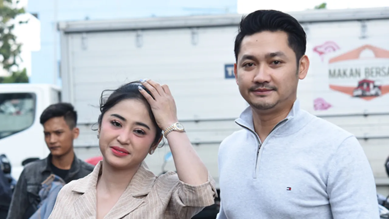 Dewi Perssik Blak-Blakan Bongkar Aib dan Ingin Cerai dari Angga Wijaya