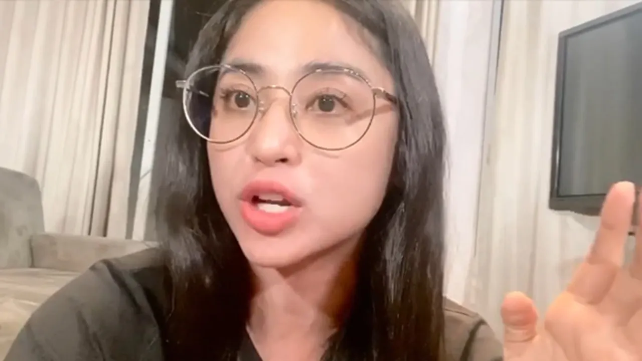 Dewi Perssik Posting Video Marah-Marah Karena Disindir Sepi Job oleh Haters