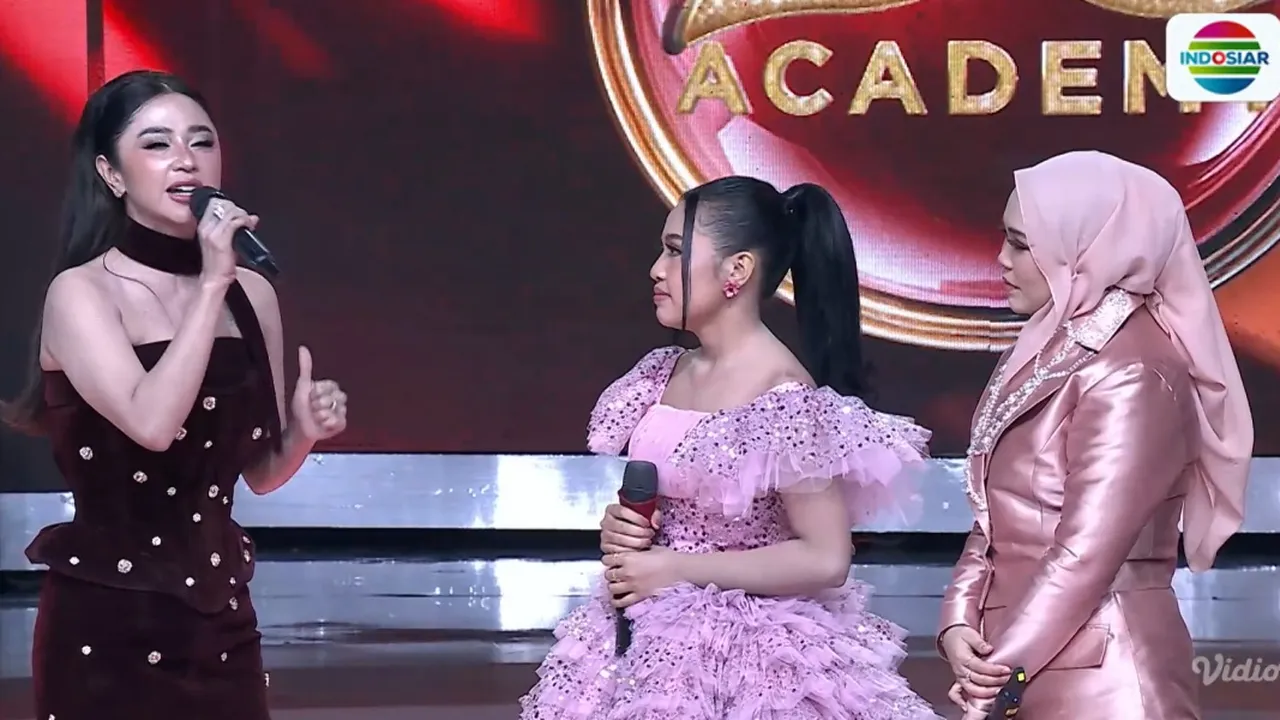 Dewi Perssik Puji Melani Sidrap, Raih 3 SO dan D'Boss di Dangdut Academy 8