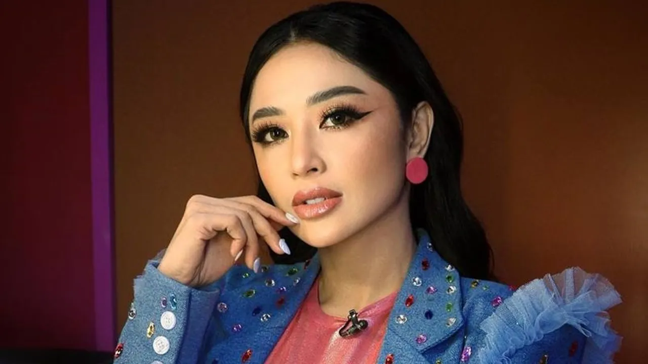Dewi Perssik Tegaskan Bukan Pelakor, Siap Ambil Tindakan Hukum!