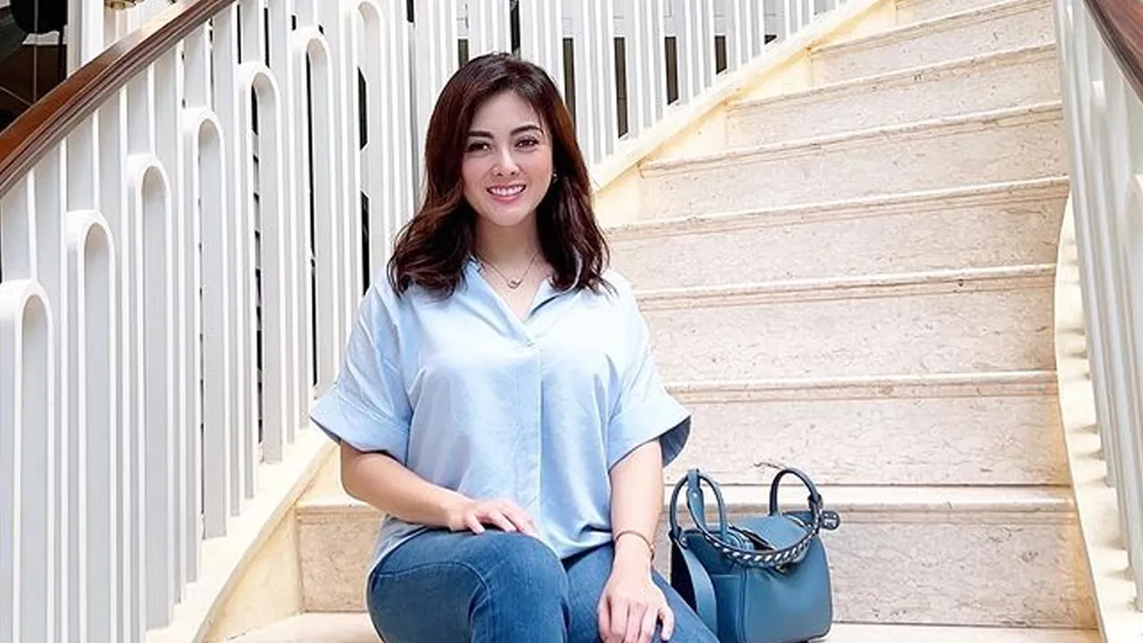 Dhena Devanka Berharap Jonathan Frizzy Menikah dengan Selingkuhannya