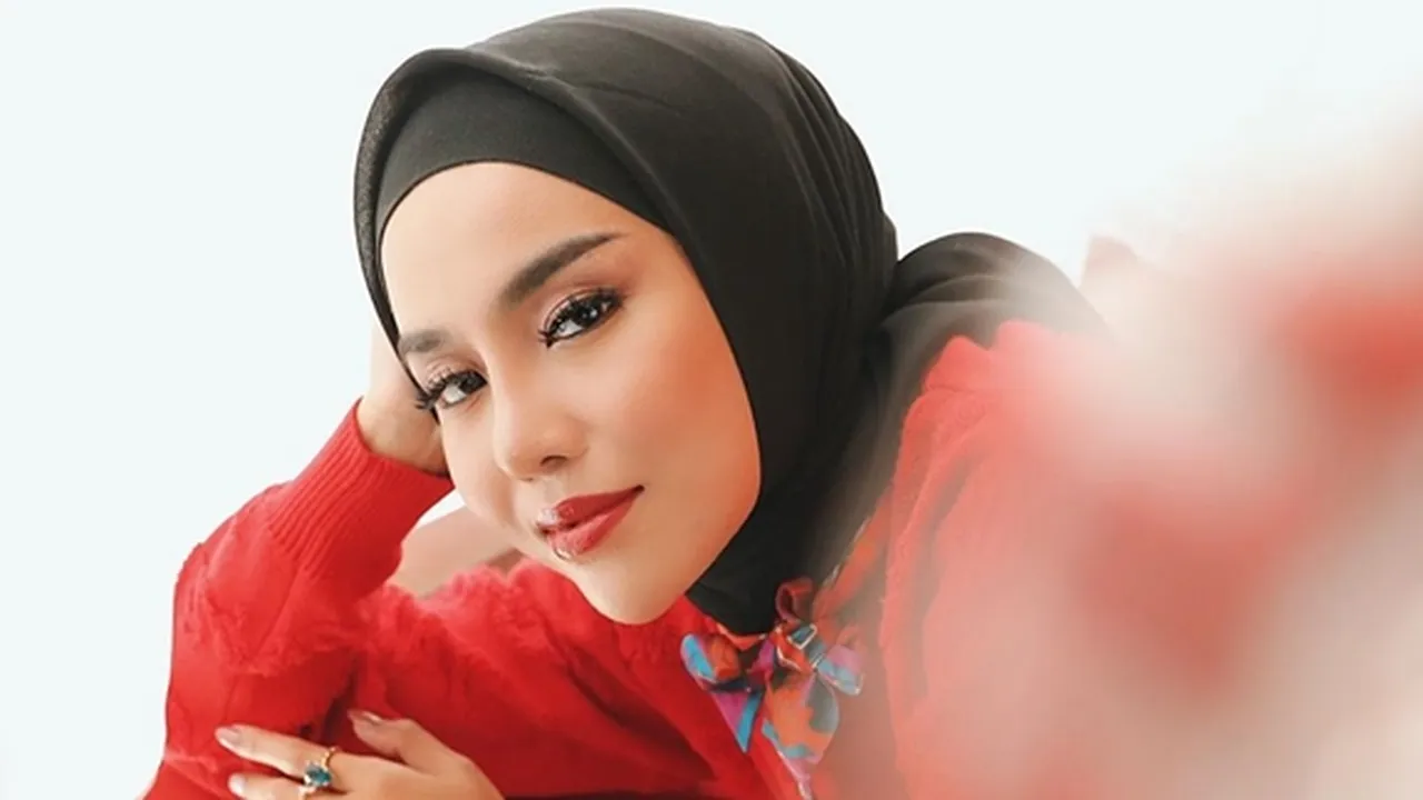 Dianggap Pamer Harta, Medina Zein Diingatkan Netizen untuk Bersedekah Dianggap Pamer Harta, Medina Zein Diingatkan Netizen untuk Bersedekah