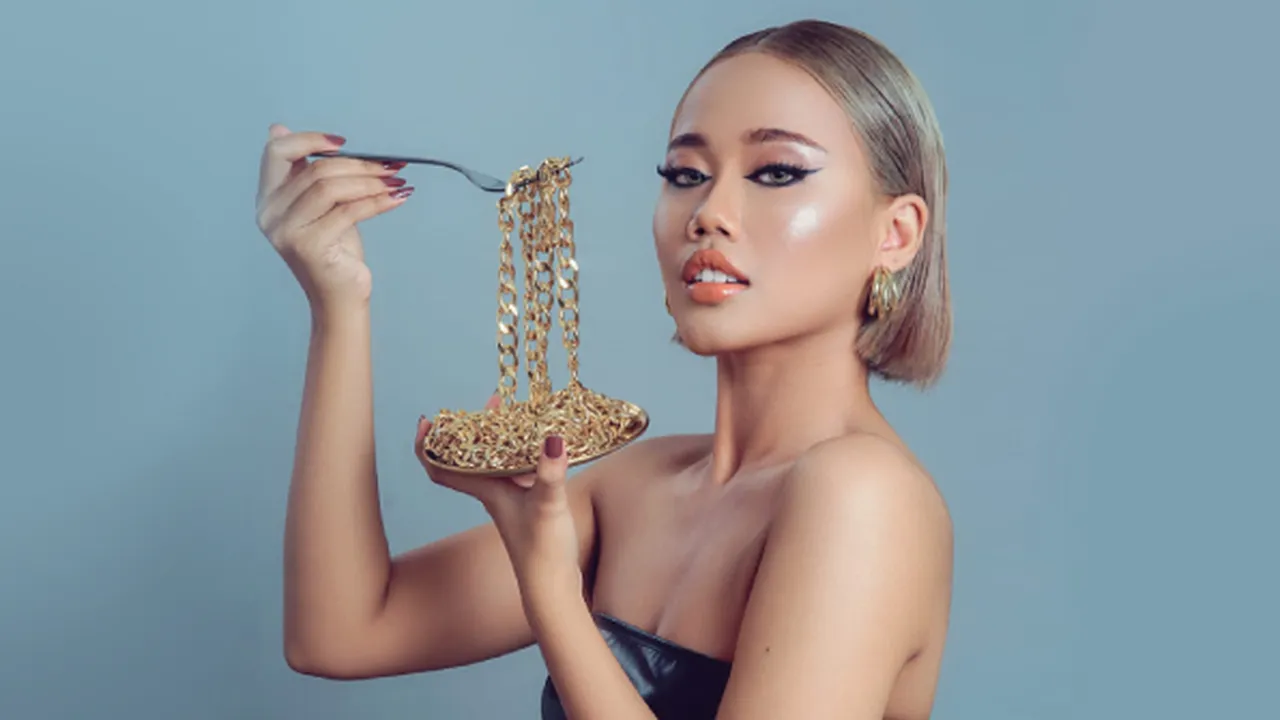 Dibuatkan Lagu Dewi Sanca Sang Bibi, Keiko DW Rilis Single 'Coblos Donk'