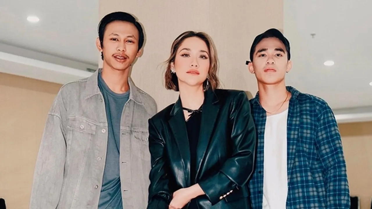 Dibuatkan Lagu Oleh Danar X Factor, Mata Bunga Citra Lestari Langsung Berkaca-Kaca