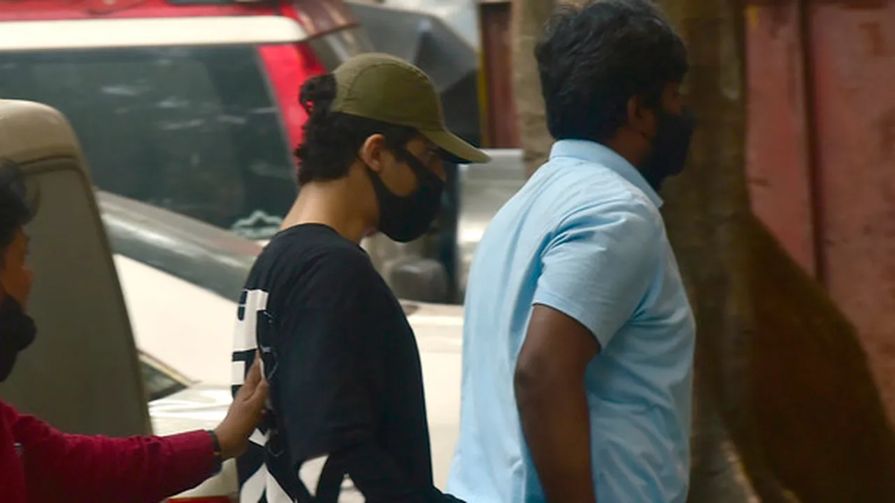Diduga Pakai Kokain, Aryan Khan Putra SRK Terancam Hukuman Maksimal