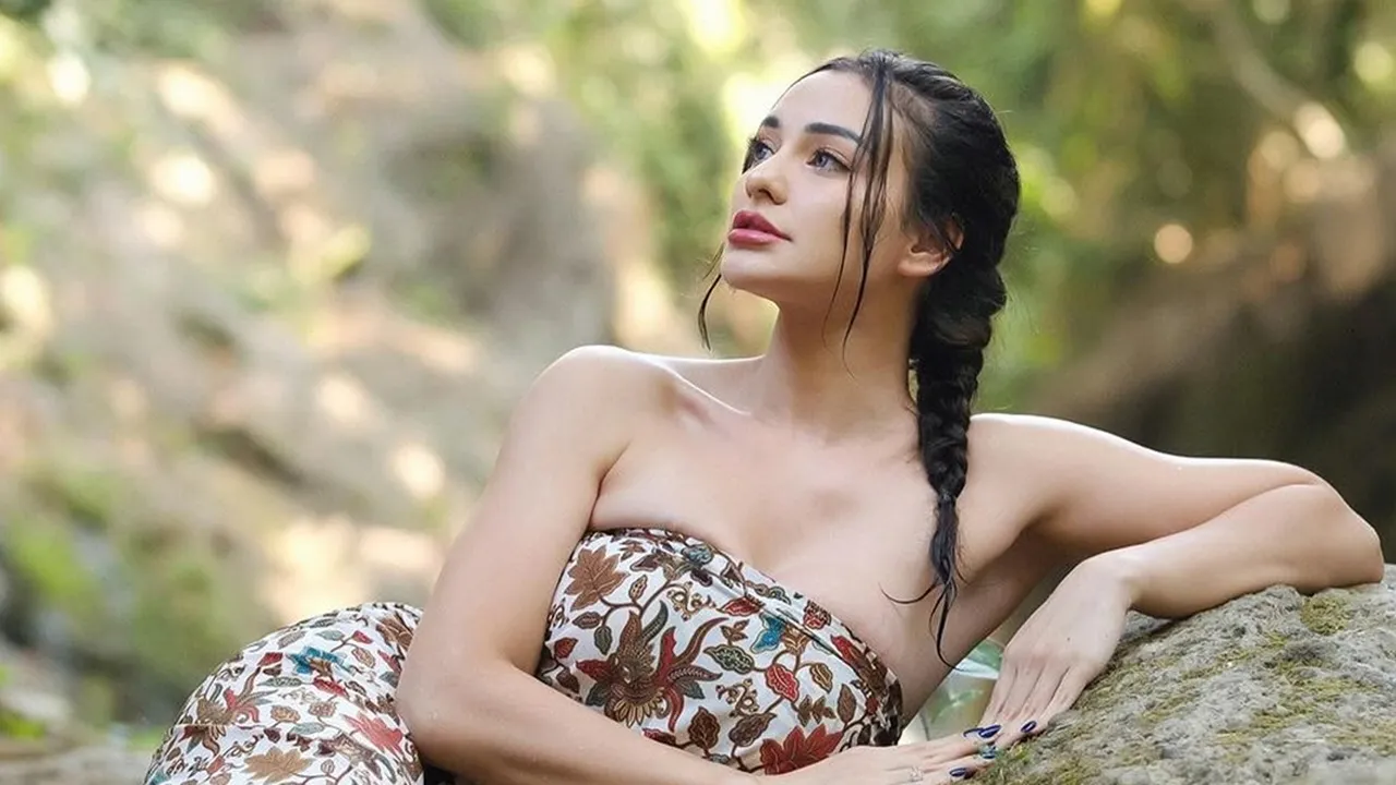 Difitnah Pansos dan Hancurkan SID, Nora Alexandra Istri Jerinx Buka Suara