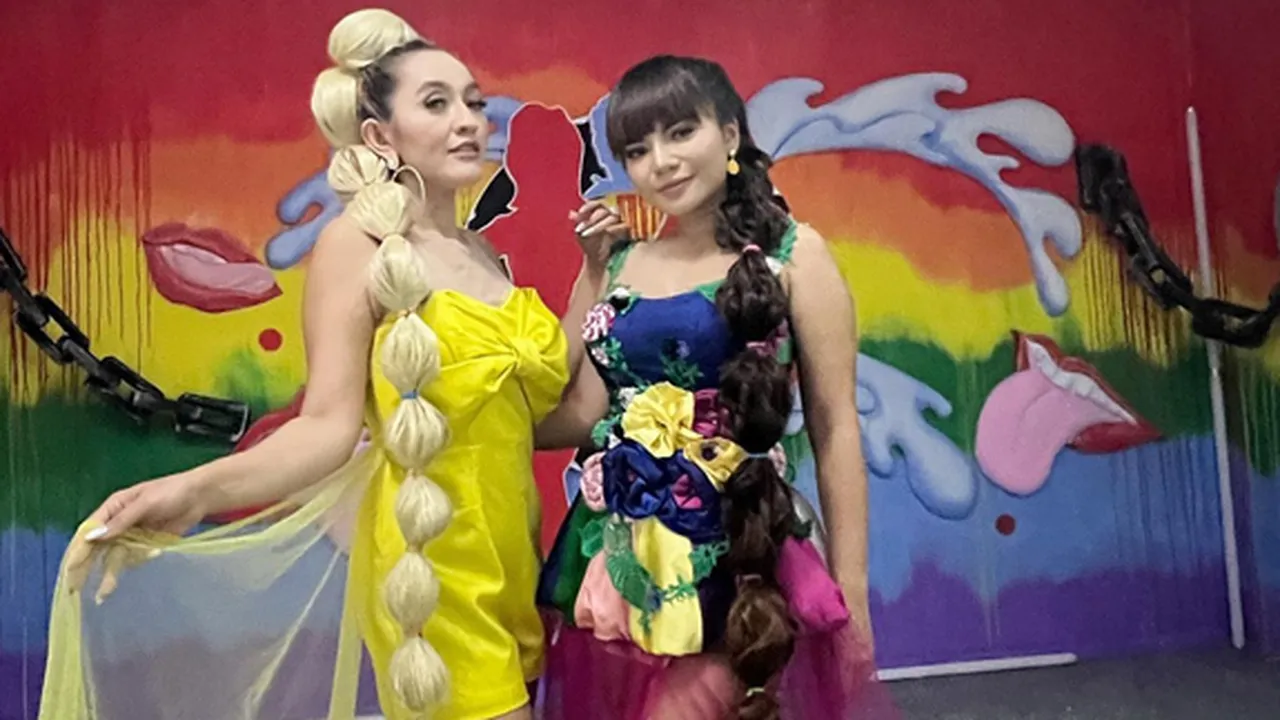 Digandeng Indah Sari, Dinar Candy Rilis Single 'Pintar Main Lidah'