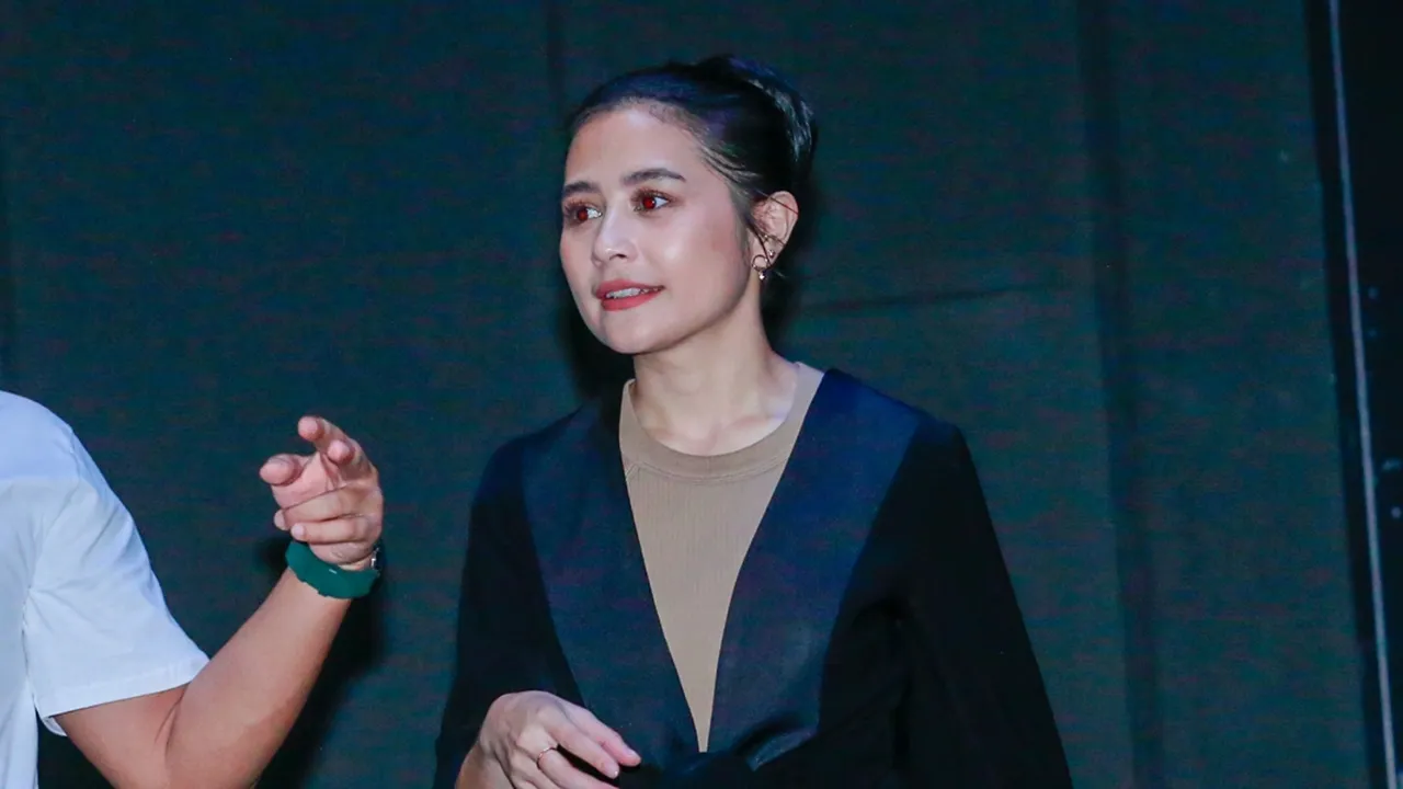 Digosipkan Punya Hubungan dengan Dikta, Prilly Latuconsina: Doain Aja Guys Digosipkan Punya Hubungan dengan Dikta, Prilly Latuconsina: Doain Aja Guys