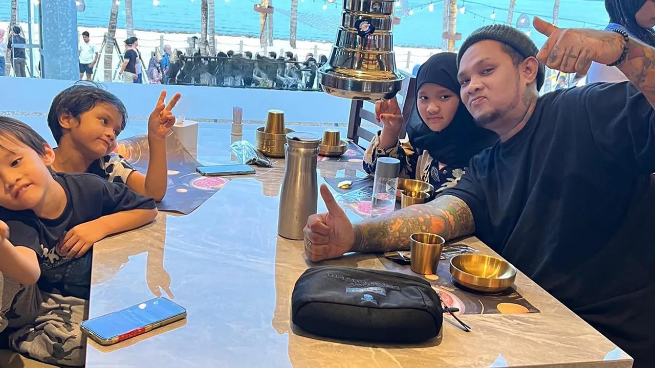 Dijenguk Virgoun, Kondisi Dua Anak Inara Rusli Berangsur Membaik