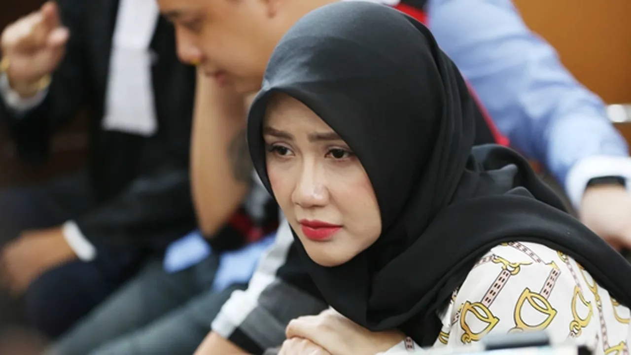 Dikabarkan Hamil saat Berada di Lapas, Rey Utami: Isi Apa?