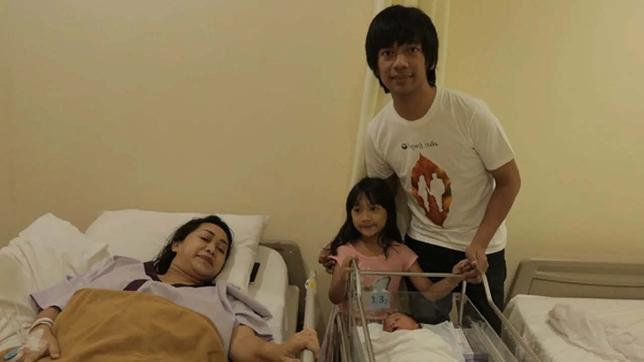 Dikaruniai Putra, Rian D'Masiv Ingin Anaknya Sukses!