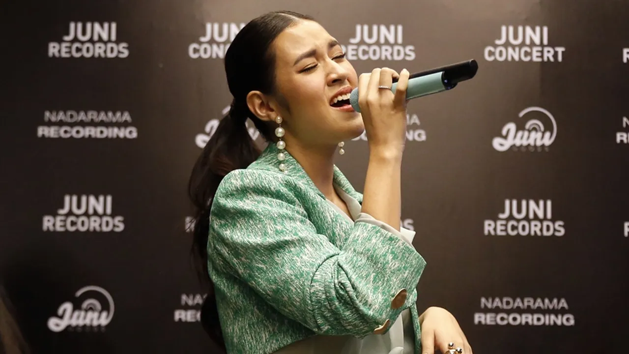 Dinamika di Atas Panggung Jadi Alasan Raisa Rilis Single Bertempo Up Beat 'You'
