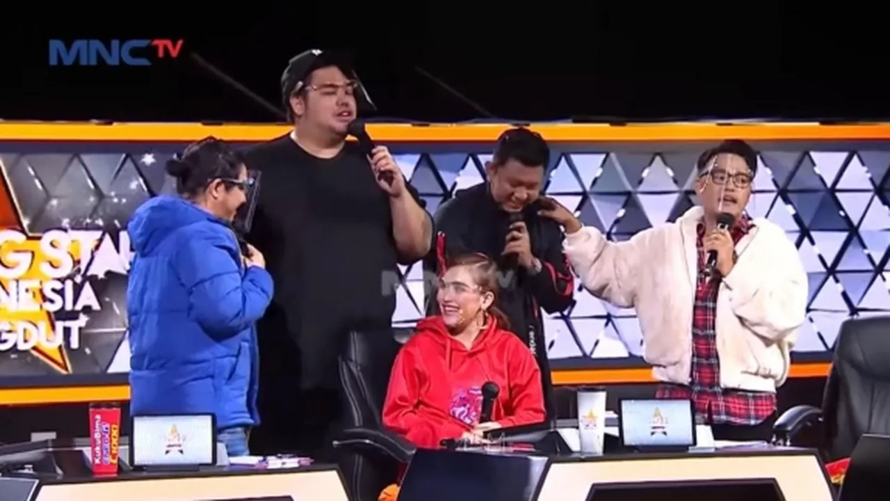 Dinanti-nanti Fans, Ivan Gunawan dan Ayu Ting Ting Akan Duet di Panggung Rising Star Indonesia Dangdut