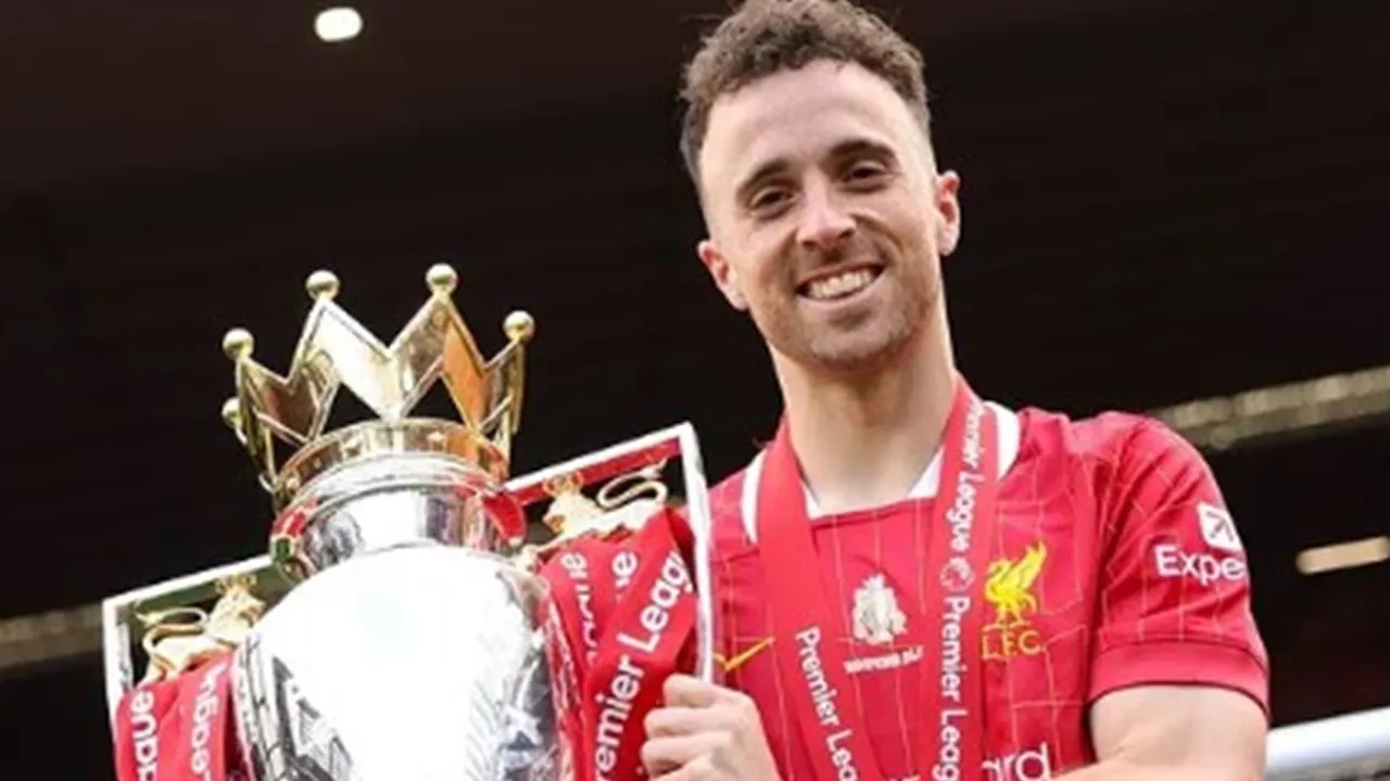 Diogo Jota Meninggal Dunia Akibat Kecelakaan Mobil, Penggemar Bola Berduka