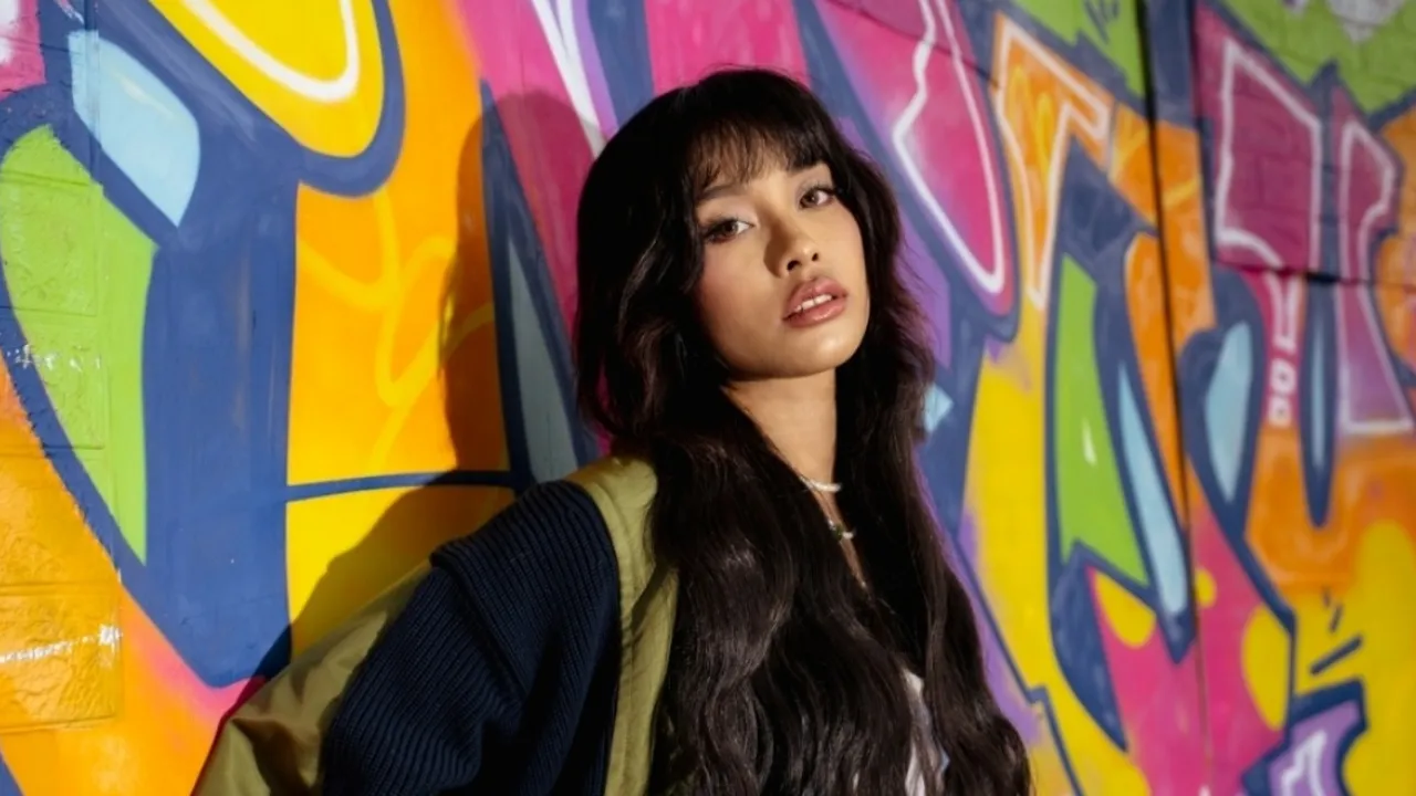 Diproduseri Yudis Dwikorana, Dominique Adhadiaz Hadirkan Nuansa R&B 2000-an Lewat Single 'Terus Gila' Diproduseri Yudis Dwikorana, Dominique Adhadiaz Hadirkan Nuansa R&B 2000-an Lewat Single 'Terus Gila'