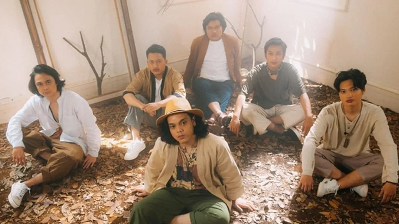 Direkrut Warner Music Indonesia, Grup Band Daun Jatuh Berikan 'Momen'