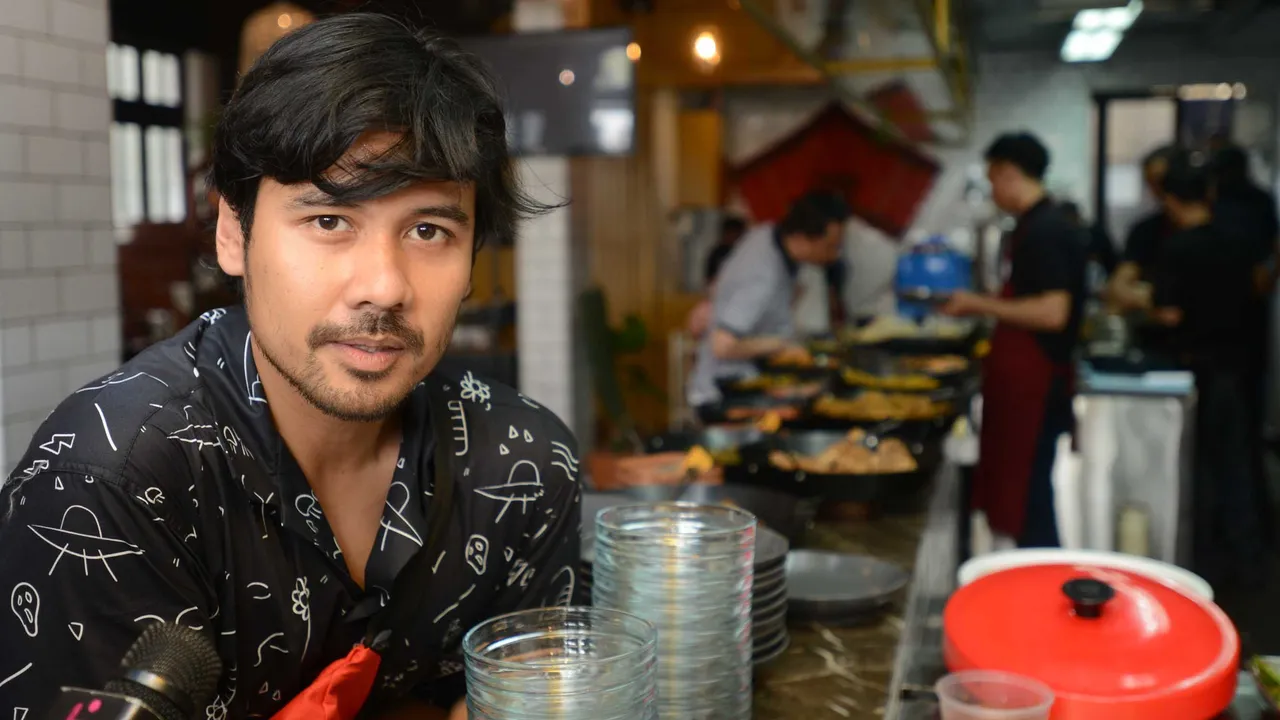 Dirikan Bisnis Kuliner, Chicco Jerikho Didukung Penuh Sang Istri