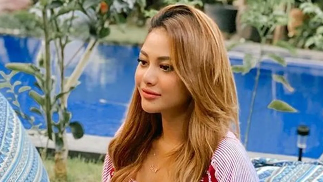Dirumorkan Putus dengan Atta Halilintar, Aurel Hermansyah Tulis Caption 'Diam Itu Emas' di Instagram