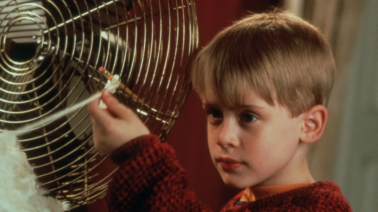 Disney Dikabarkan Ingin Ajak Macaulay Culkin Kembali Untuk Reboot Home Alone Disney Dikabarkan Ingin Ajak Macaulay Culkin Kembali Untuk Reboot Home Alone