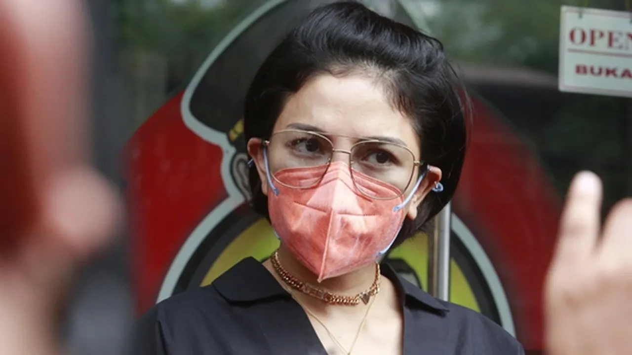 Ditanya Honor Syuting Stripping, Nikita Mirzani: Gue Lumayan Artis Termahal
