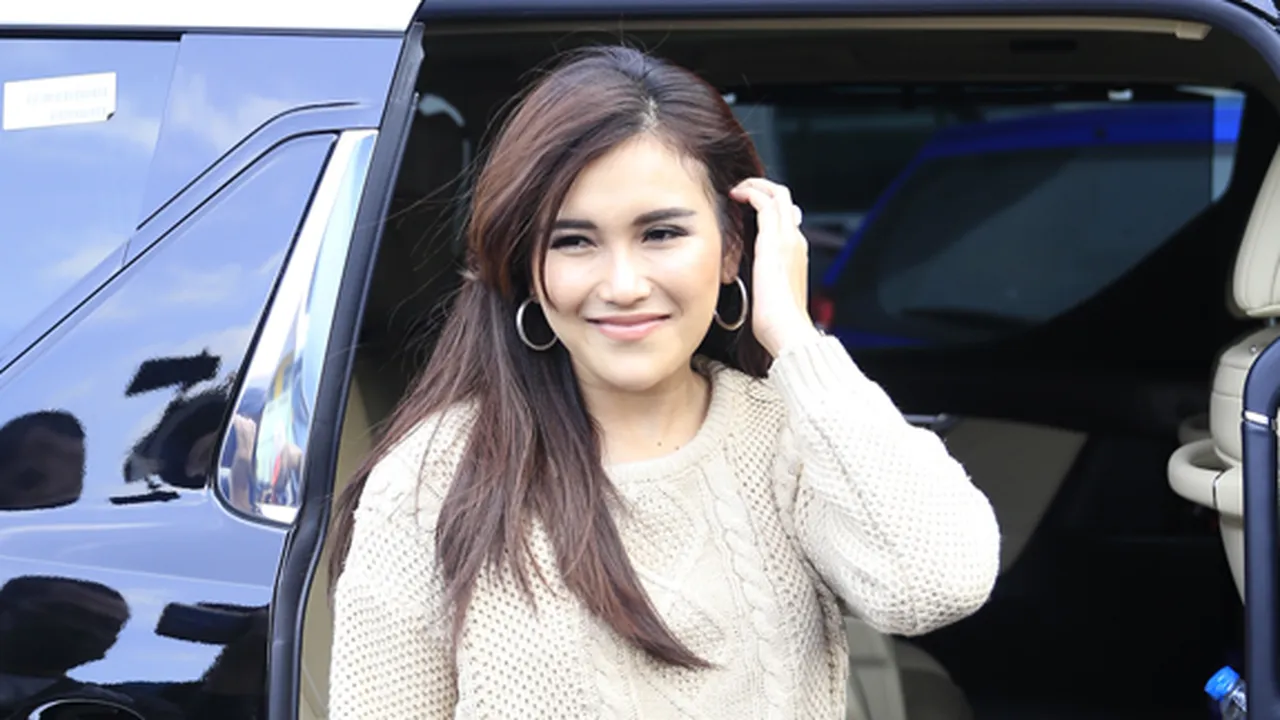 Ditanya Netizen Tips Jadi Pelakor, Ayu Ting Ting Beri Jawaban Menohok