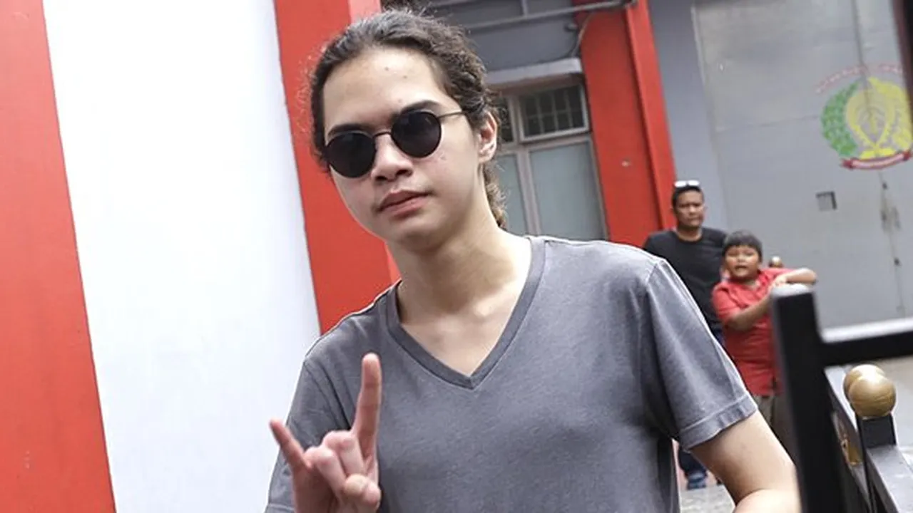Ditanya Soal Kebebasan Ahmad Dhani, Dul Jaelani Memilih Untuk Bungkam