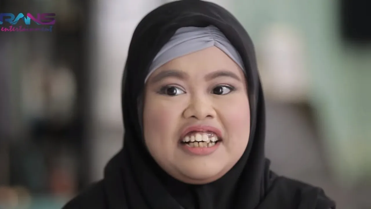 Diteror Lewat Pesan Chat, Rahmawati Kekeyi Ogah Pakai WhatsApp Lagi