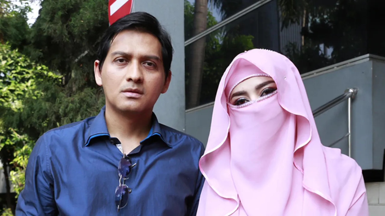 Ditipu & Rugi Hingga 8,8 Miliar, Lucky Hakim Adakan Sayembara Berhadiah Ditipu & Rugi Hingga 8,8 Miliar, Lucky Hakim Adakan Sayembara Berhadiah