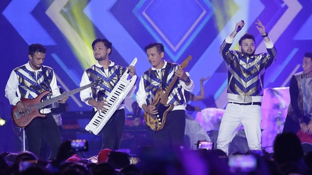Dituduh Tipu Pacar Hingga Ratusan Juta, Alie Sonet 2 Band Paman Ridho Rhoma Membantah