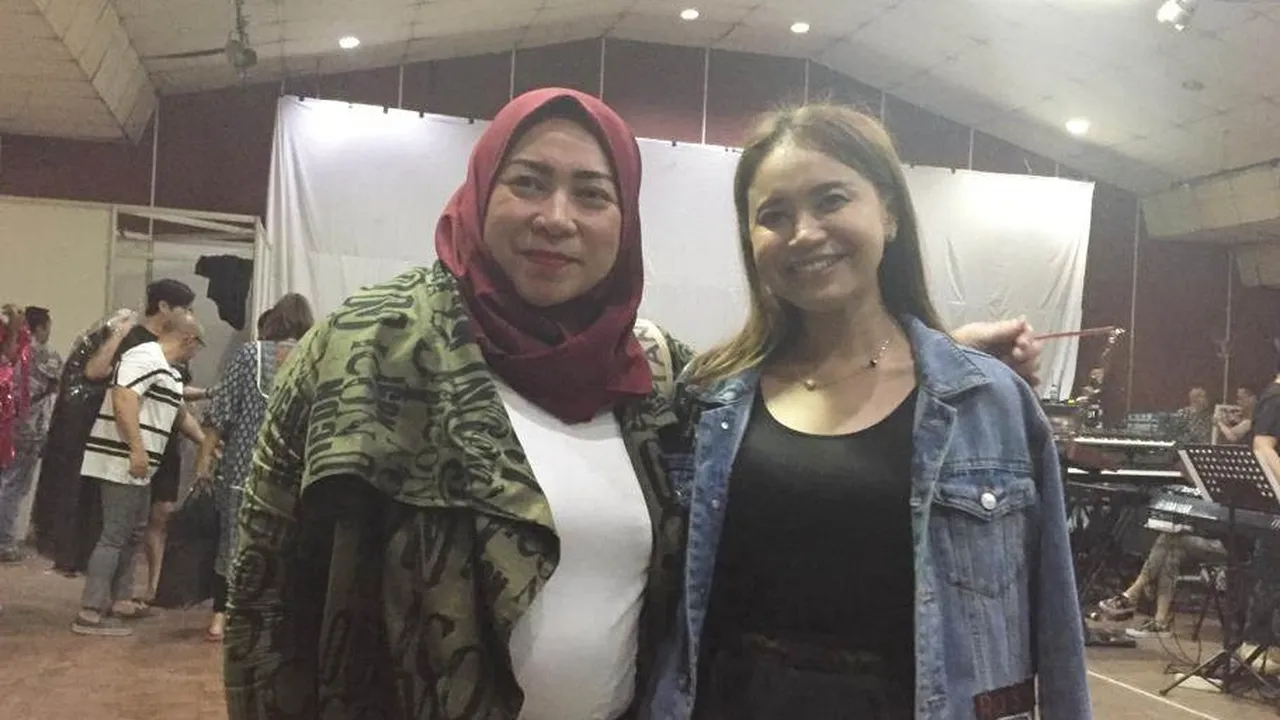 Diunfollow Melly Goeslaw, Rossa: Semua Orang Punya Pilihan Diunfollow Melly Goeslaw, Rossa: Semua Orang Punya Pilihan