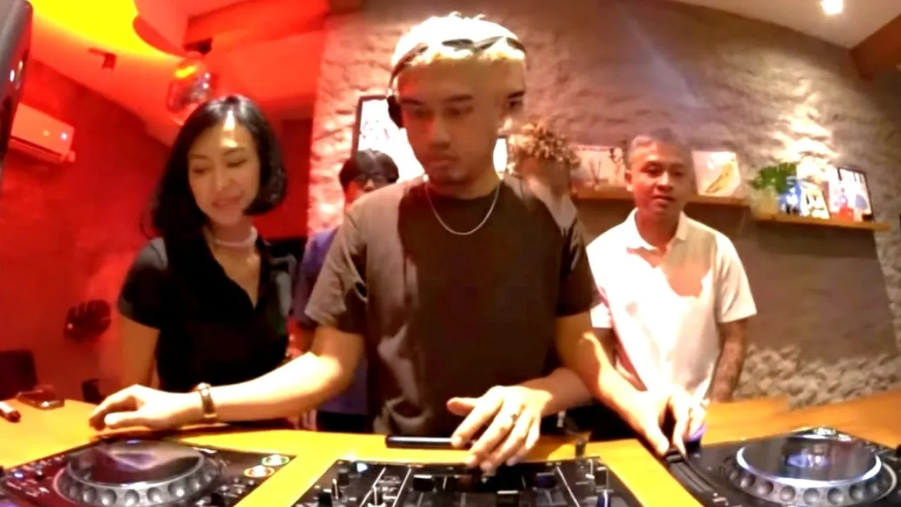 DJ Ita Rahma Gandeng Angger Dimas, Bidik Karier Internasional
