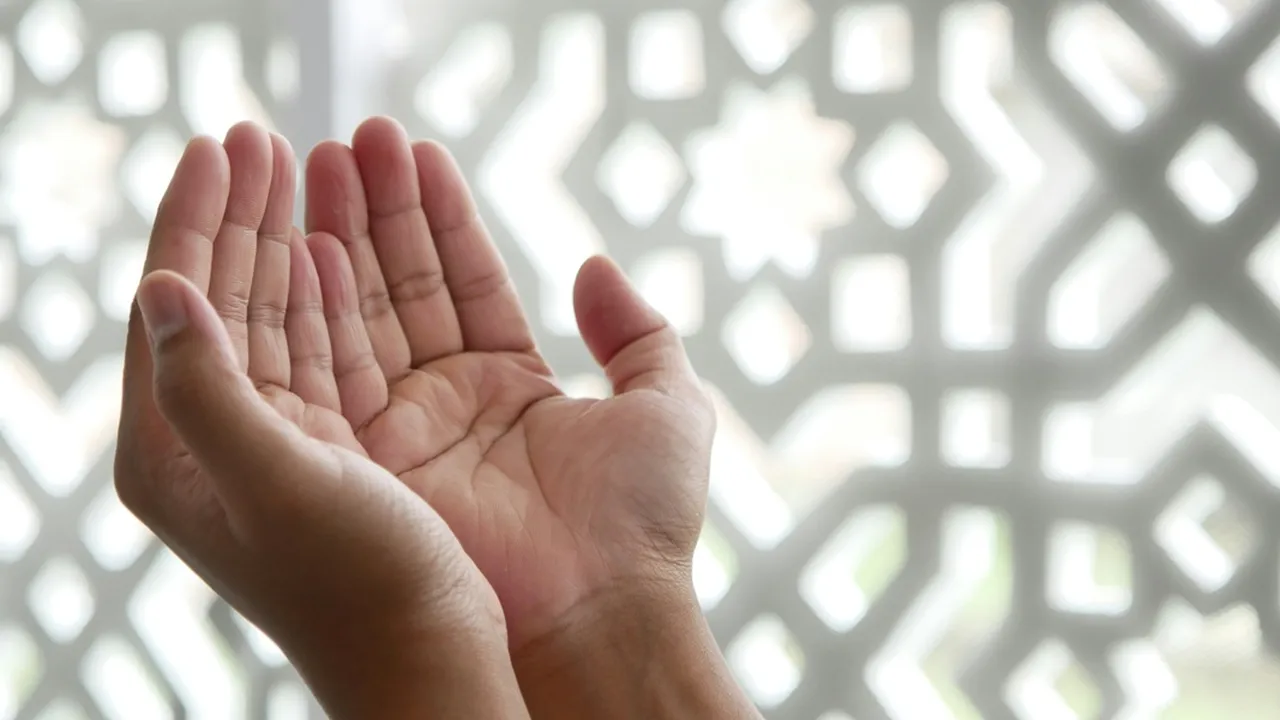Doa Buka Puasa Serta Makna, Lafal, dan Waktu yang Tepat