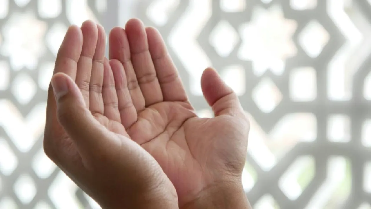 Doa Sahur Lengkap 2026: Bacaan Arab, Latin, dan Terjemahan