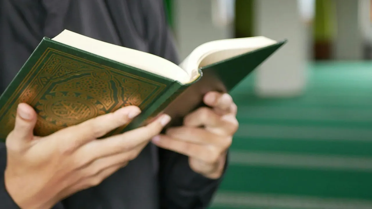 Doa Setelah Membaca Surat Al Waqiah, Ketahui Kandungan Isi dan Keutamaan Suratnya