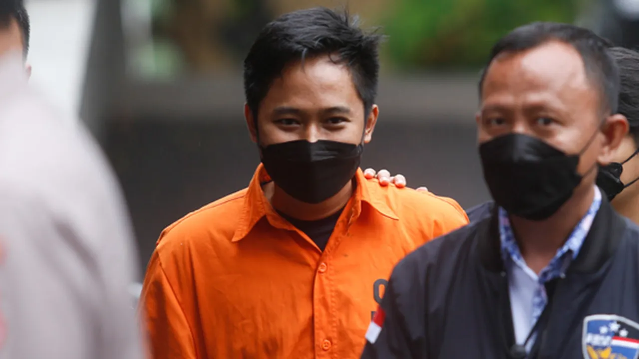 Doni Salmanan Sampaikan Permohonan Maaf, Minta Masyarakat Doakan Agar Dirinya Dihukum Ringan Doni Salmanan Sampaikan Permohonan Maaf, Minta Masyarakat Doakan Agar Dirinya Dihukum Ringan